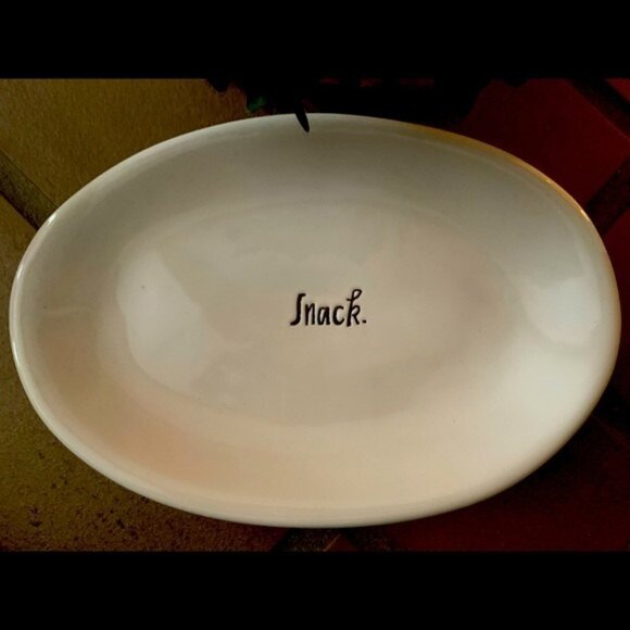 Rae Dunn‎ Script Font Snack Oval Plate - Picture 2 of 3